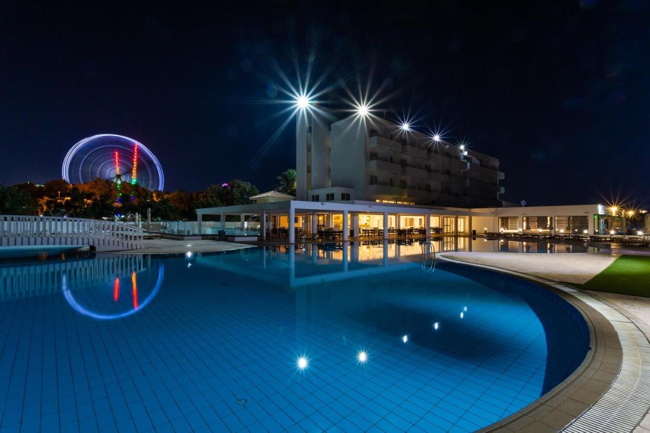 Piere - Anne Beach Hotel Ayia Napa Exteriör bild